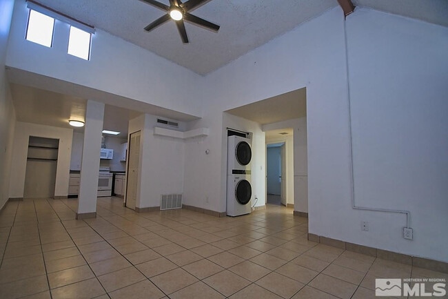 Photo - 1041 Baywood Dr