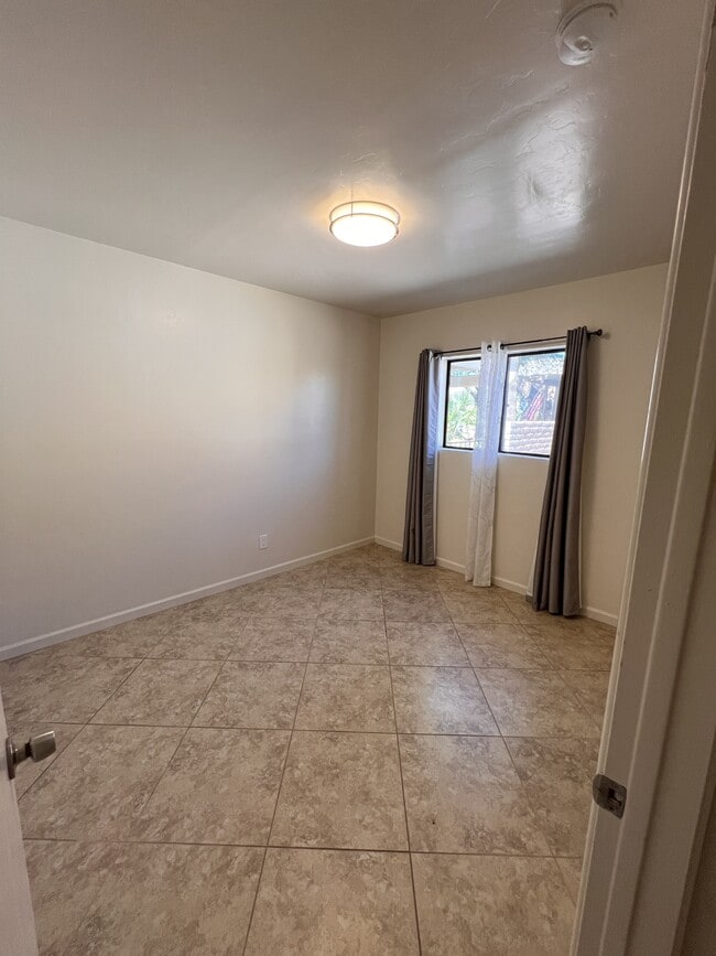 Photo - 1571 S Marmora Ave