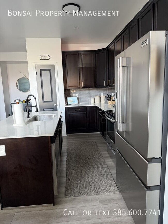 Photo - 860 San Savino Way