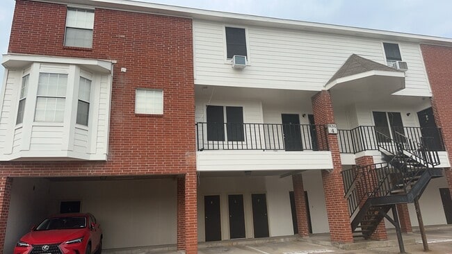 Building Photo - 600 Bagby Ave Unit 4C