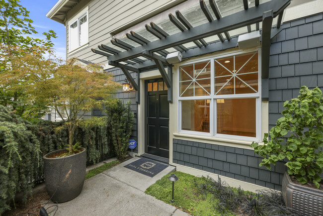 Photo - 514 Prospect St Townhome