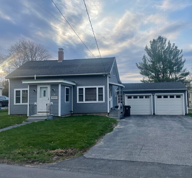 33 Park St Rental House Rental in Saco, ME