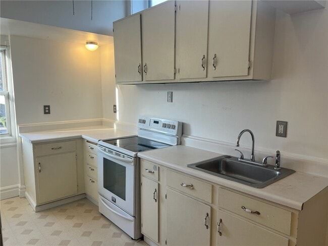 Photo - 3977 Buffalo St