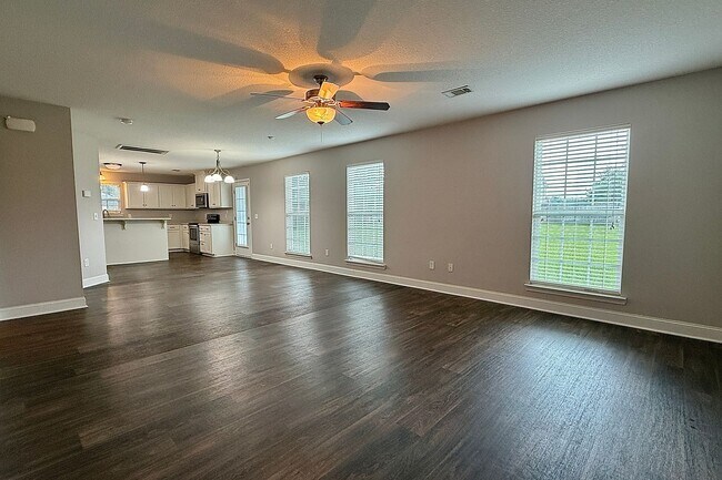 309 Nashview Trail