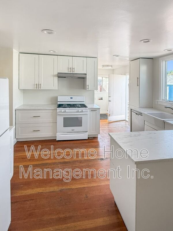 Photo - 184 Farrelly Dr