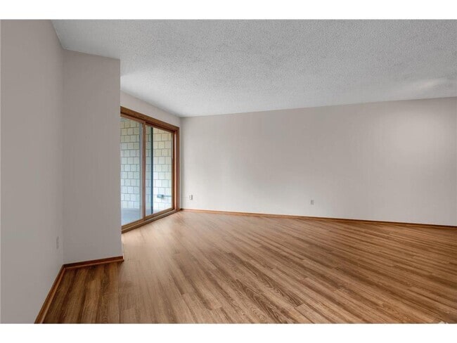 Building Photo - 1225 La Salle Ave Unit 302 Rental