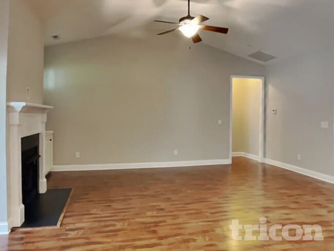 Photo - 230 Widgeon Way