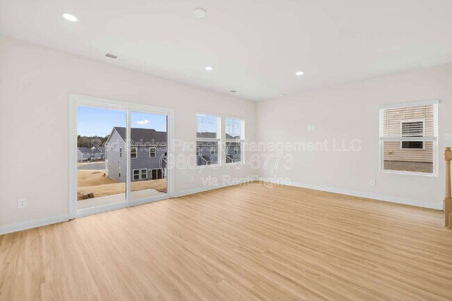 Photo - 3683 Backwater St