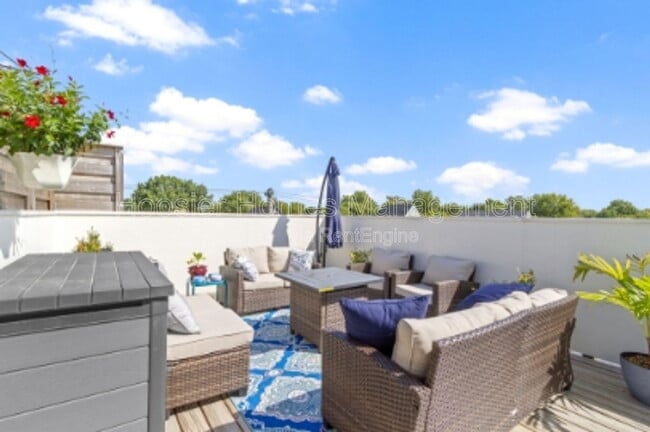 Photo - 728 Cottage Ave