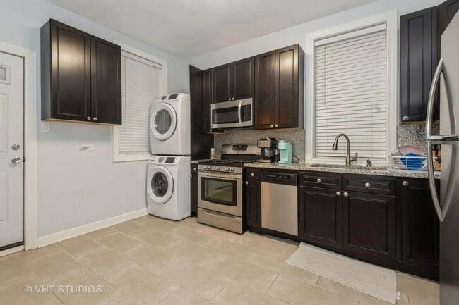 Photo - 1140 W Roscoe St Unidad G