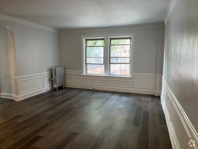 Building Photo - 2341 N Commonwealth Ave Rental