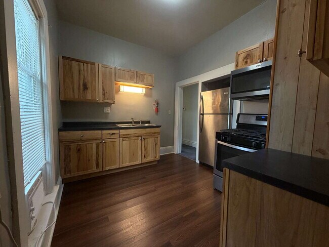 Photo - 3 Bedroom Student Rental New UW-Eau Claire - Available Now! Unit #2