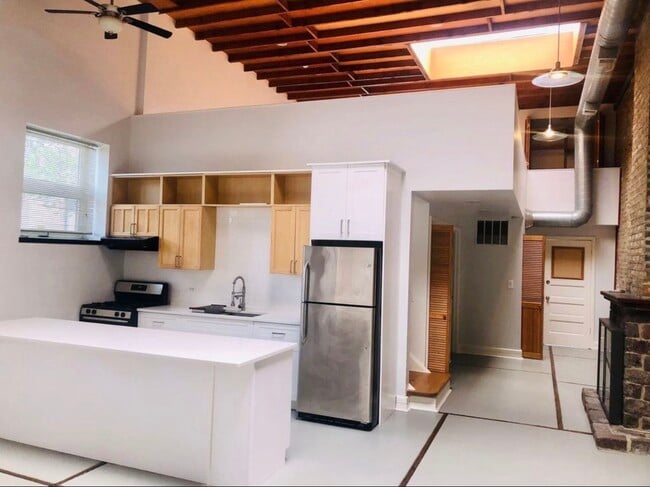 Photo - 1835 S Loomis St Unit LOFT