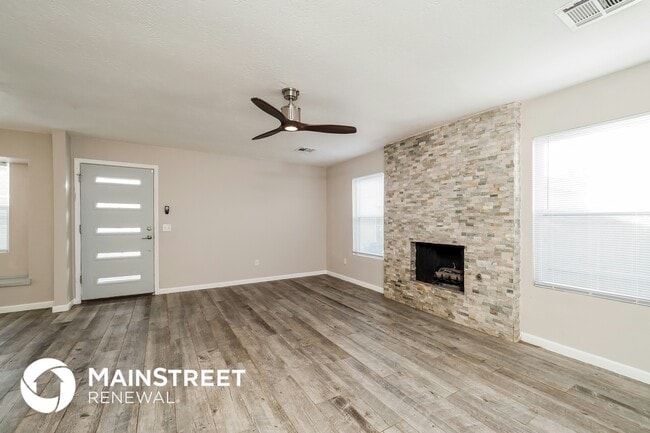 Photo - 1127 Swan Lake Rd