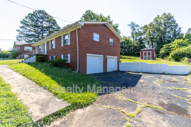 Photo - 6633 Wachese Ln