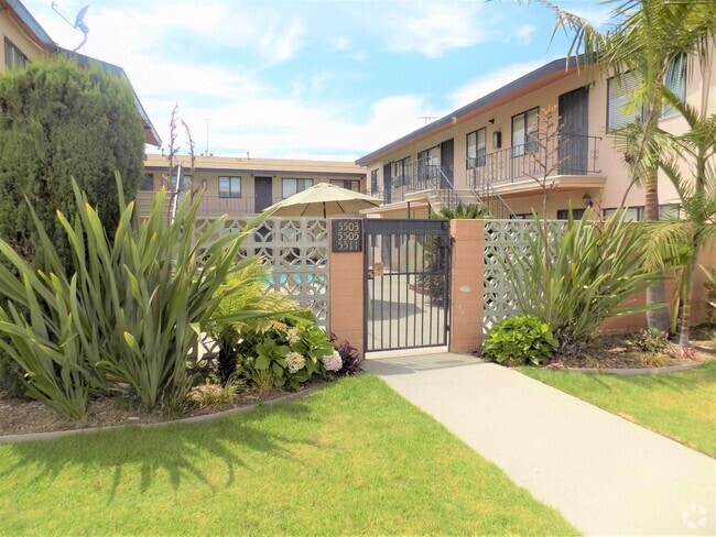 Building Photo - CHARMING 1 BEDROOM 1 BATH IN LONG BEACH Unit 5511-06 Rental
