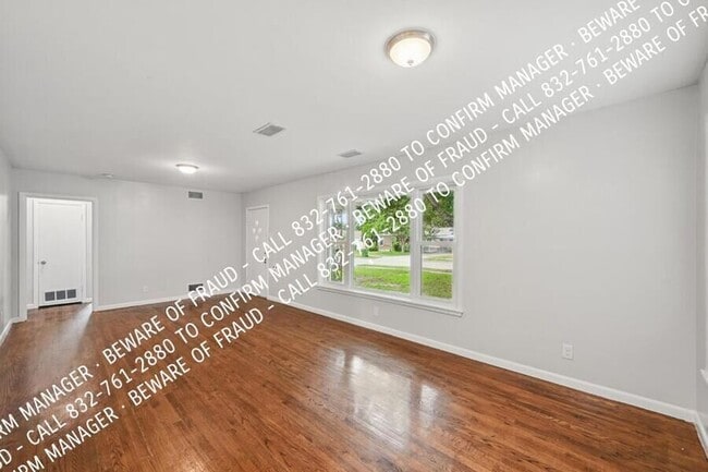 Photo - 1928 Oldgate Ln