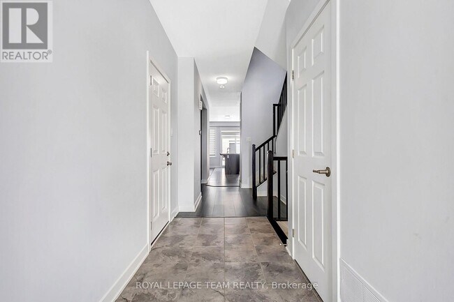 Photo - 1019 Showman St