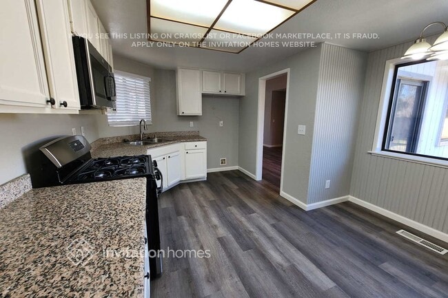 Photo - 1401 Mandarin Ct