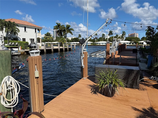 Building Photo - 2787 SE 14th St