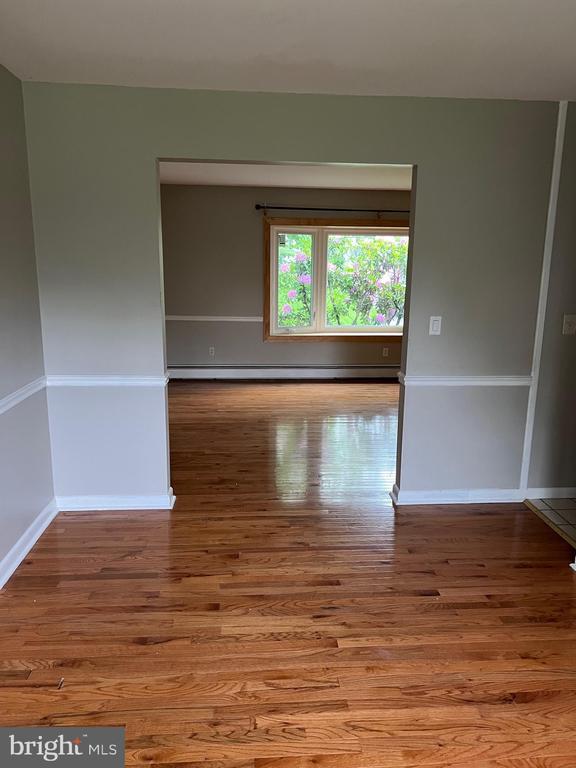 Photo - 7711 Farmdale Ave