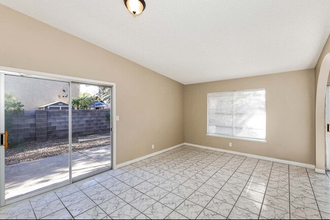 Photo - 346 Fuente Dr