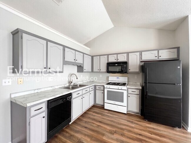 Photo - 5370 Woodchase Dr