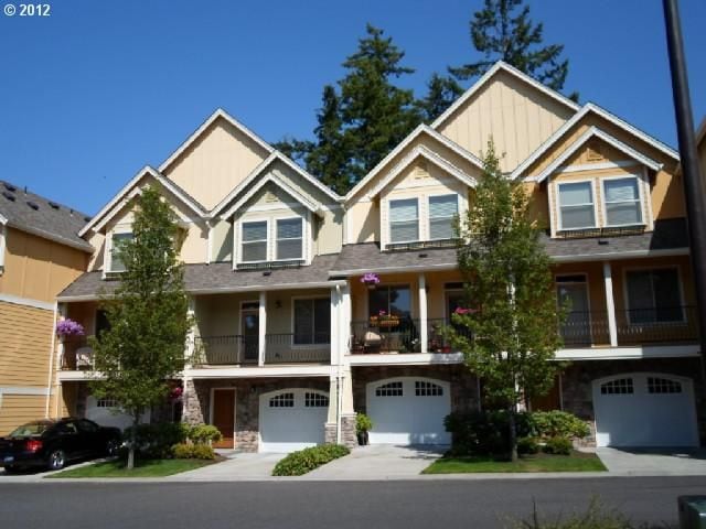 Building Photo - 1916 NE 49th Way