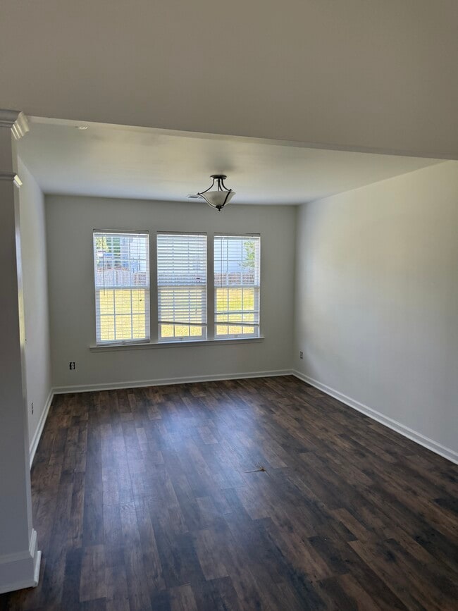 Photo - 2810 Azalea Hills Dr