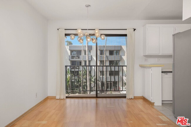 Photo - 953 4th St Unit 300