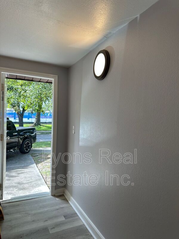 Photo - 2115 Crawford St Unidad #A