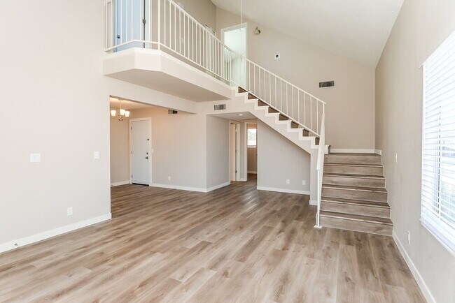 Photo - 235 N 22nd Pl