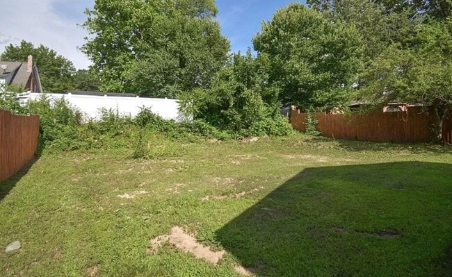 Photo - Ranch - recently updated, fenced in yard