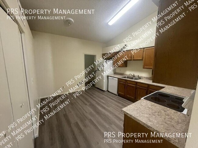 Photo - 727 S Hartford St