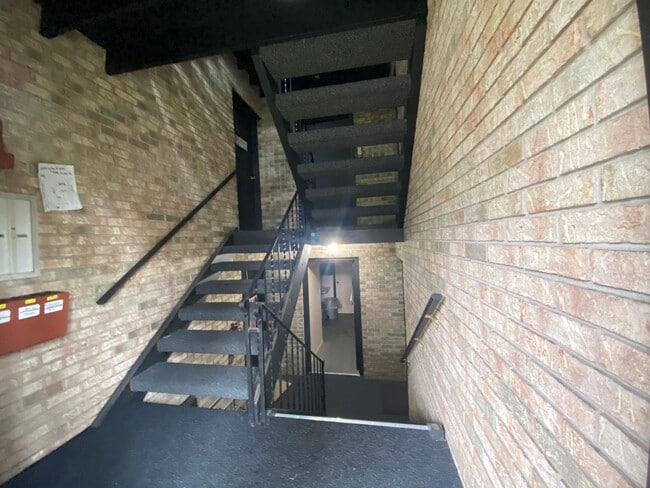 Photo - Parkview Apartments