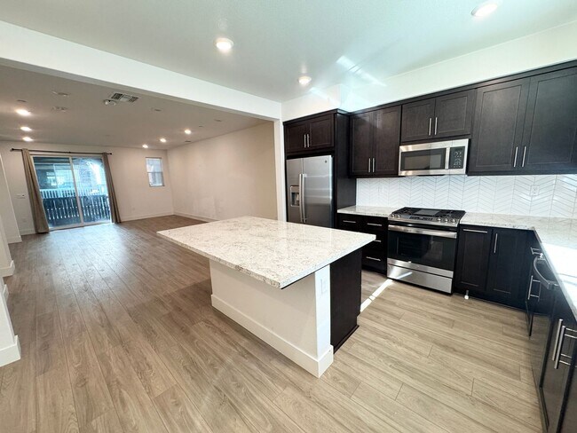 Photo - Perfect Shape Auburn Grove Property Near Downtown Livermore