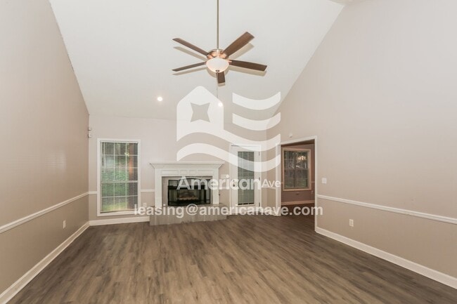Photo - 111 Formosa Dr