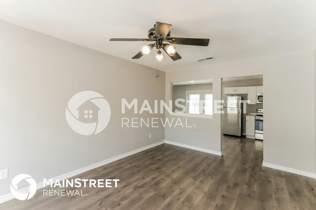 Photo - 224 Woodgrove St