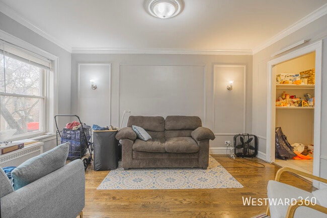 Photo - 6510 N Hamilton Ave Unit #2S