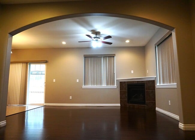 Photo - 4 Bedroom, 3 Bath House Available in July!