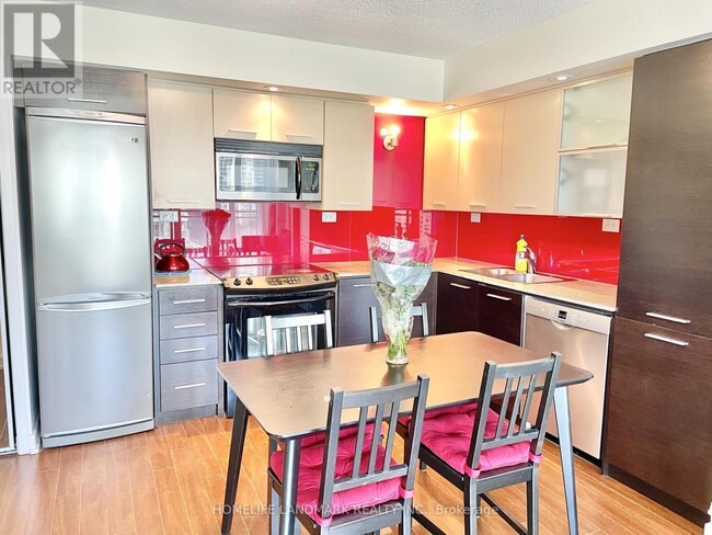 Photo - 8 Telegram Mews Unité 1610