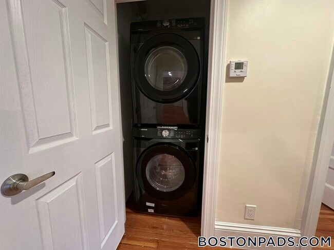 1616 Beacon St Unit 3