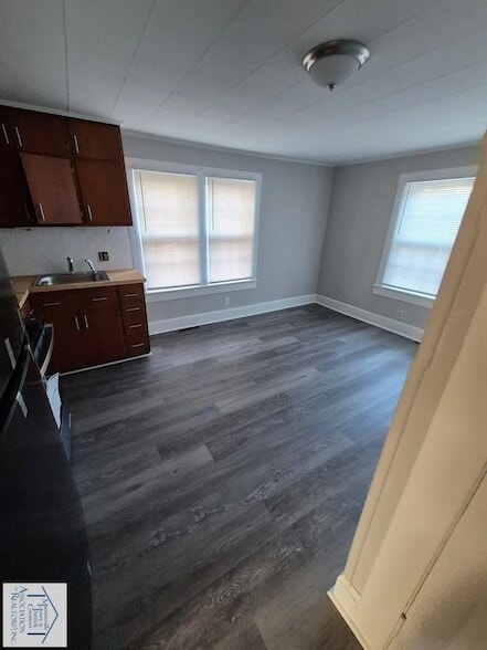 Photo - 12 Black Feather Trail