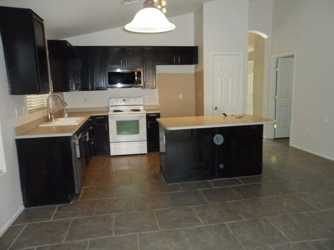 Photo - Perfect Open Layout Home in Rancho Garbriela