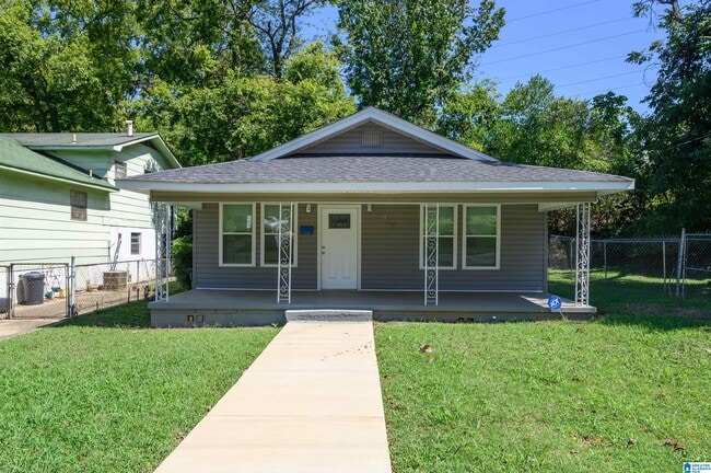 Building Photo - 1839 1st St S Rental