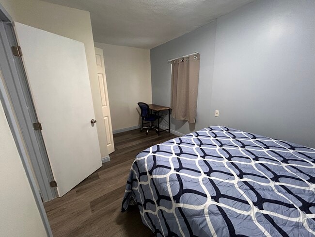 Photo - 2110 Keith St Unidad Keith