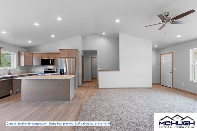 Photo - 1719 Sovereign Way