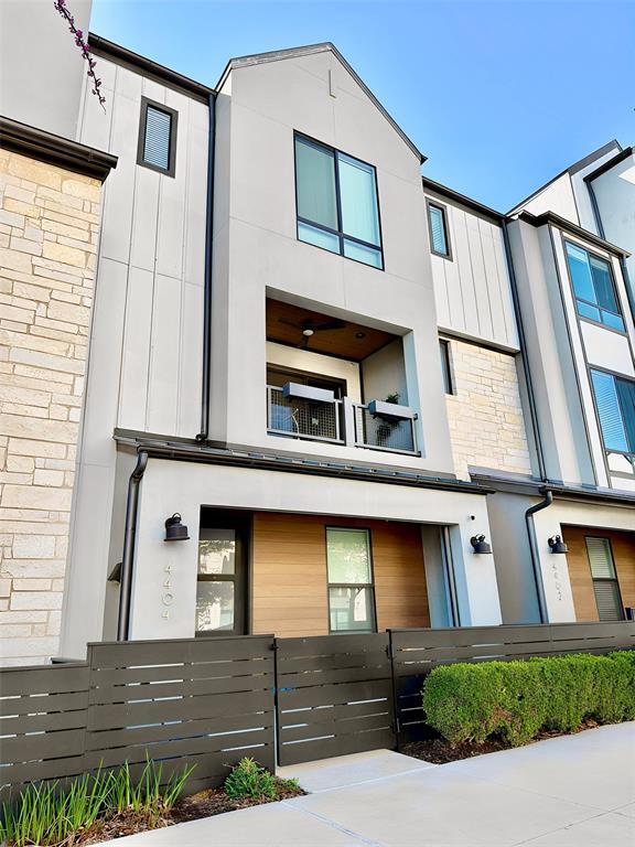 Building Photo - 4404 Authentic Dr