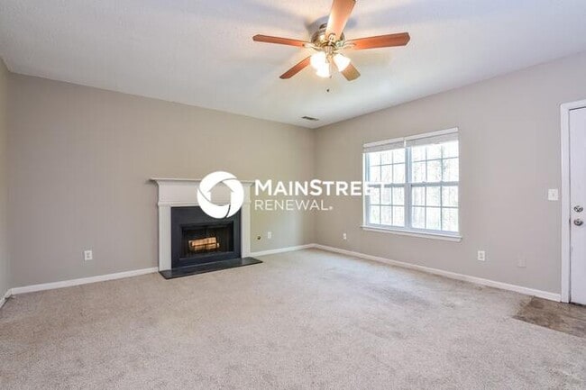 Photo - 3 Bedroom Pet-Friendly Home in Decatur, GA with Main Street Renewal