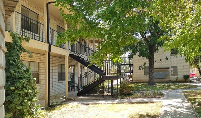 Photo - 2703 Southside Dr Unidad #2703
